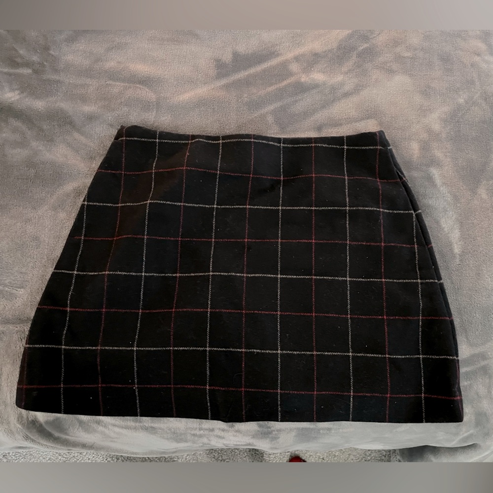 Uniqlo wool mini skirt with pockets